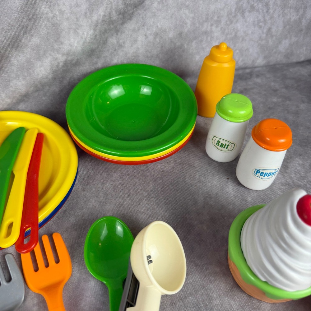 Play Food Kitchen Set Barbie Dishes Ice Cream Hot Dog Utensils Oven Mitt Mix Lot - Picture 5 of 9